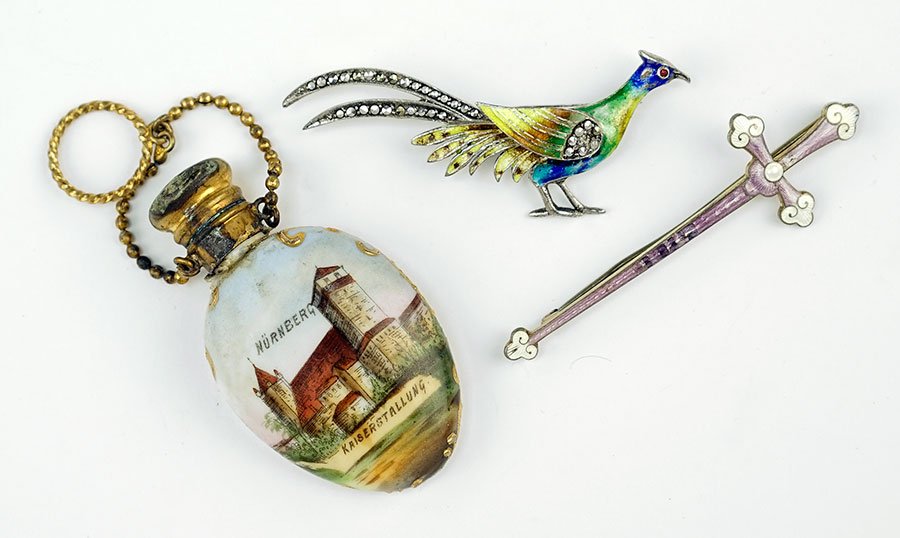 A German Porcelain Scent Bottle. (1 of 1)