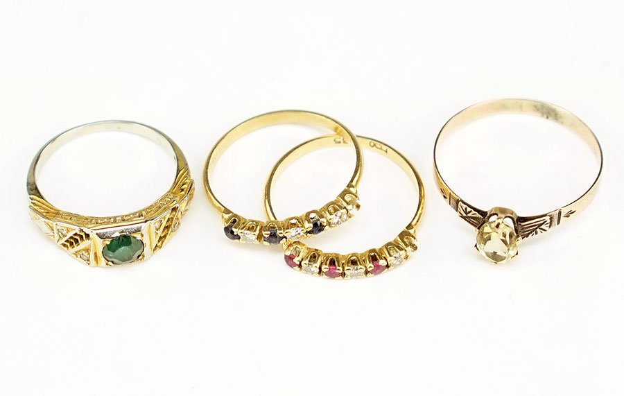 A Citrine And 10 Karat Yellow Gold Ring. (1 of 1)