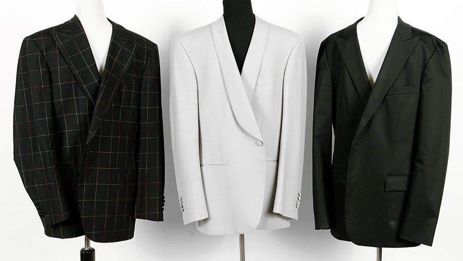 A Brioni Men's Gray Wool Crepe Jacket. (1 of 1)