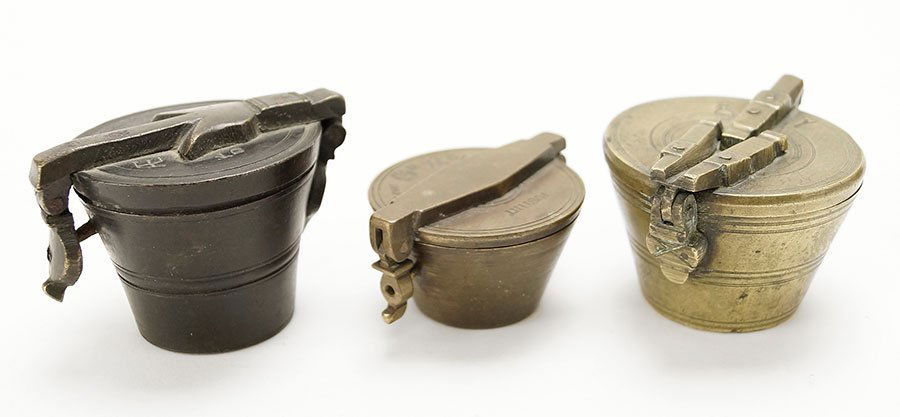 A Group Of 19th Century Nesting Cup Weights. (1 of 2)
