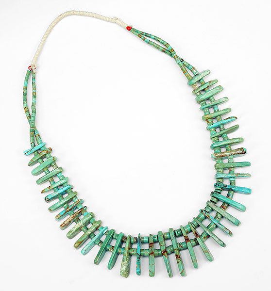 A Native American Turquoise Necklace. (1 of 1)