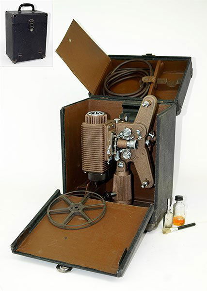 A Revere Camera '85' 8mm Film Projector. (1 of 1)