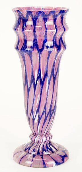 A Loetz Honeycomb Glass Vase. (1 of 1)
