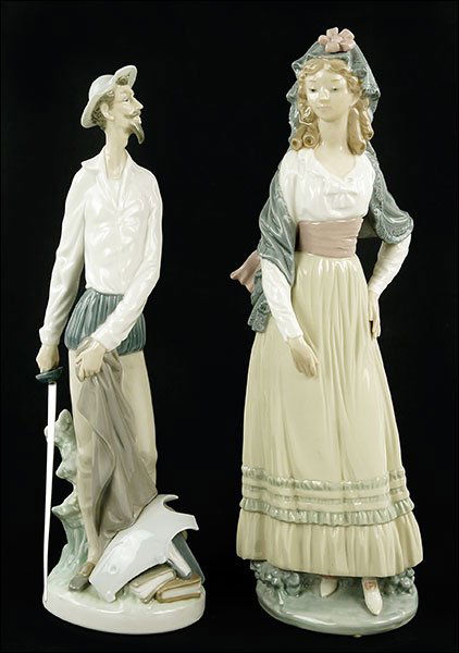 A Lladro Porcelain 'Quixote Standing Up' Figure. (1 of 1)