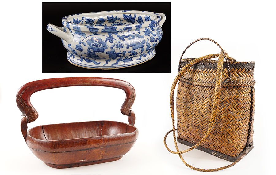 A Blue And White Porcelain Planter. (1 of 1)