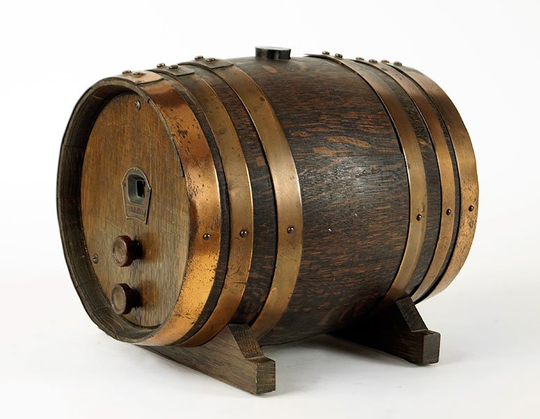 R.K. Radio Laboratories Radiokeg.: R.K. Radio Laboratories Radiokeg. Circa 1930, Model RKS5, AM stations 9" x 11" x 12"