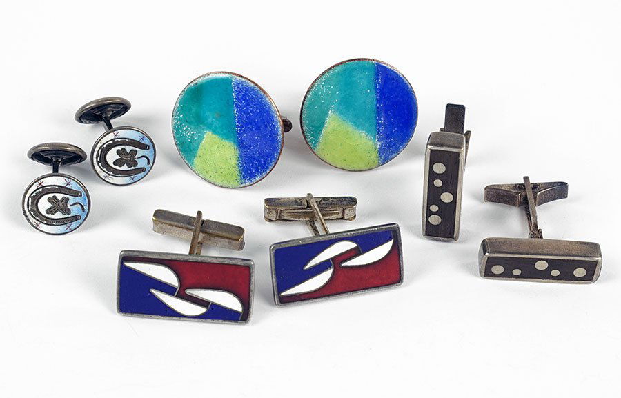 A Pair Of Scholz And Lammel Matte Enamel Cufflinks. (1 of 1)