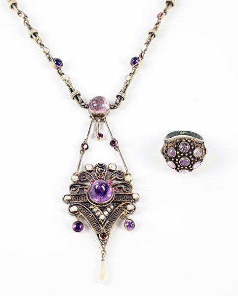 An Art Deco Amethyst, Pearl, And Paste Necklace. (1 of 1)