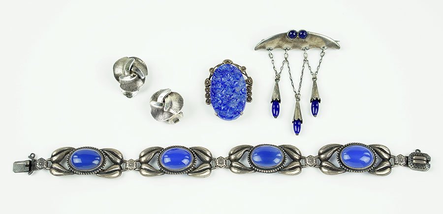 A Pair Of Henkel And Grosse Sterling Silver Earclips. (1 of 1)