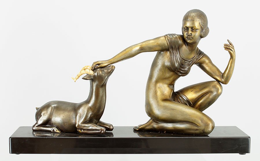 Artist Unknown (20th Century) An Art Deco Maiden. (1 of 1)