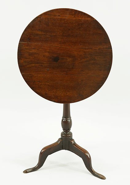 A Queen Anne Style Mahogany Tea Table. (1 of 7)