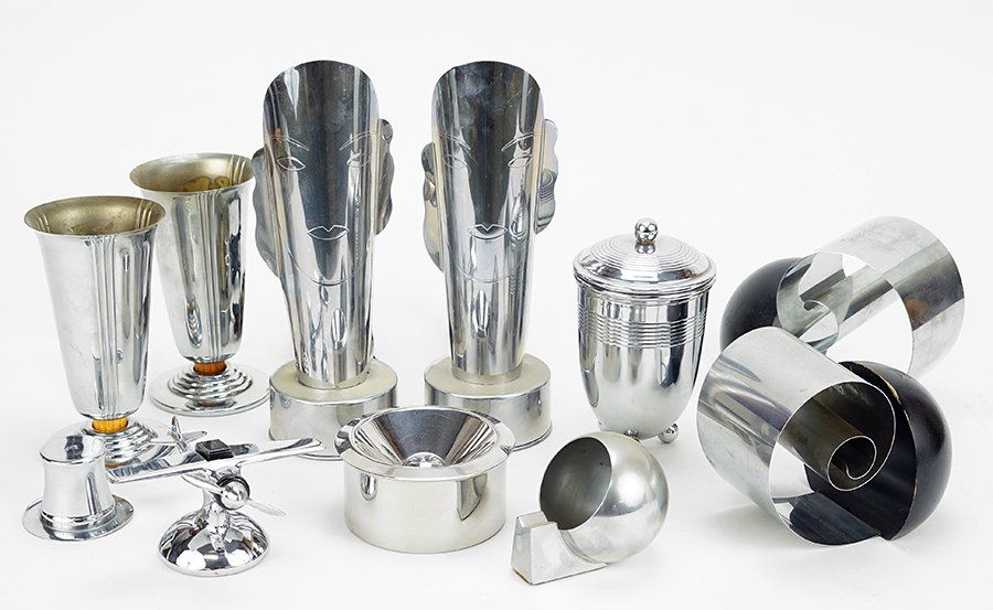 A Collection of Chrome Decorative Items. (1 of 1)