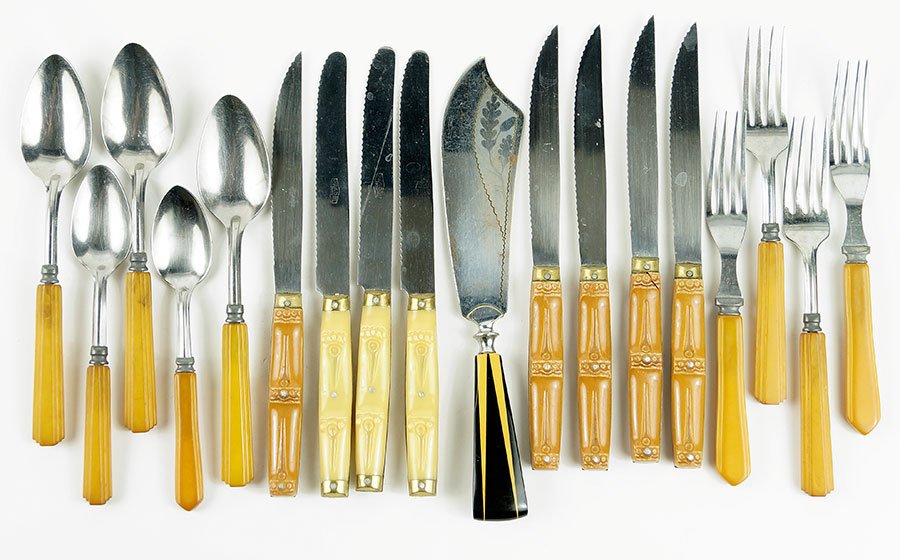 A Collection of Bakelite Flatware. (1 of 1)