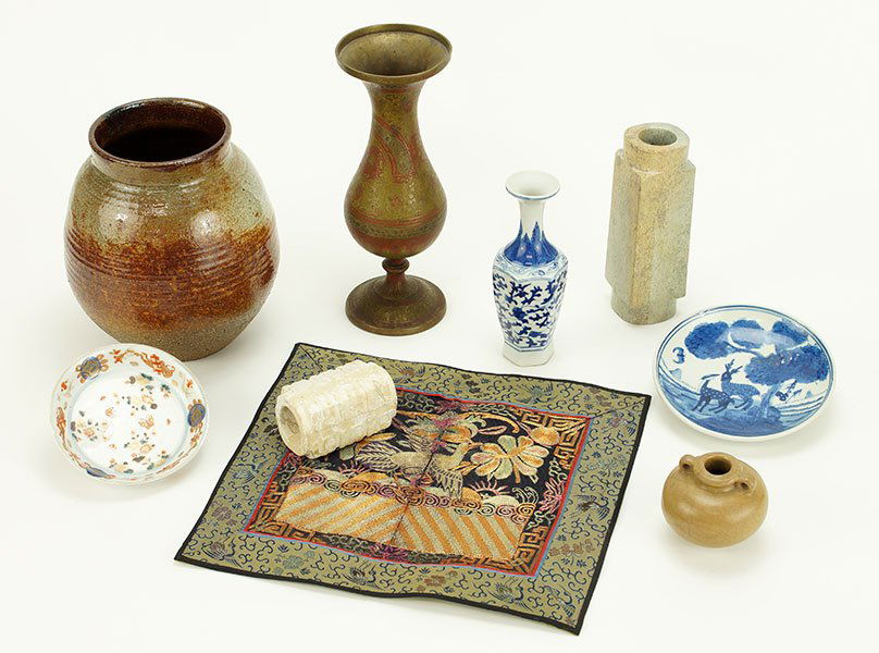 A Chinese Ceramic Jar. (1 of 1)