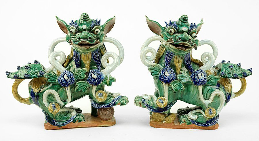 A Pair of 20th Century Chinese Polychrome Porcelain (1 of 1)