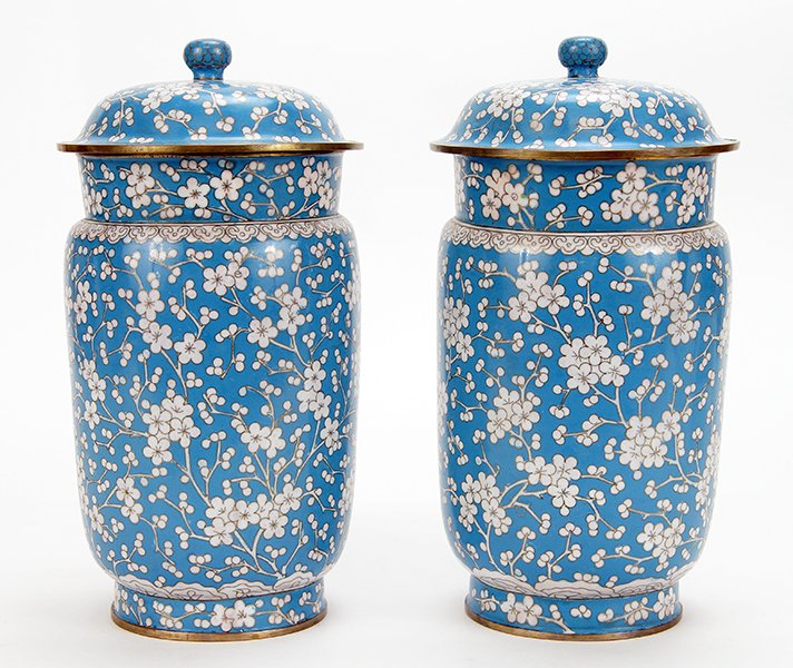 A Pair of Chinese Cloissone Covered Urns. (1 of 1)