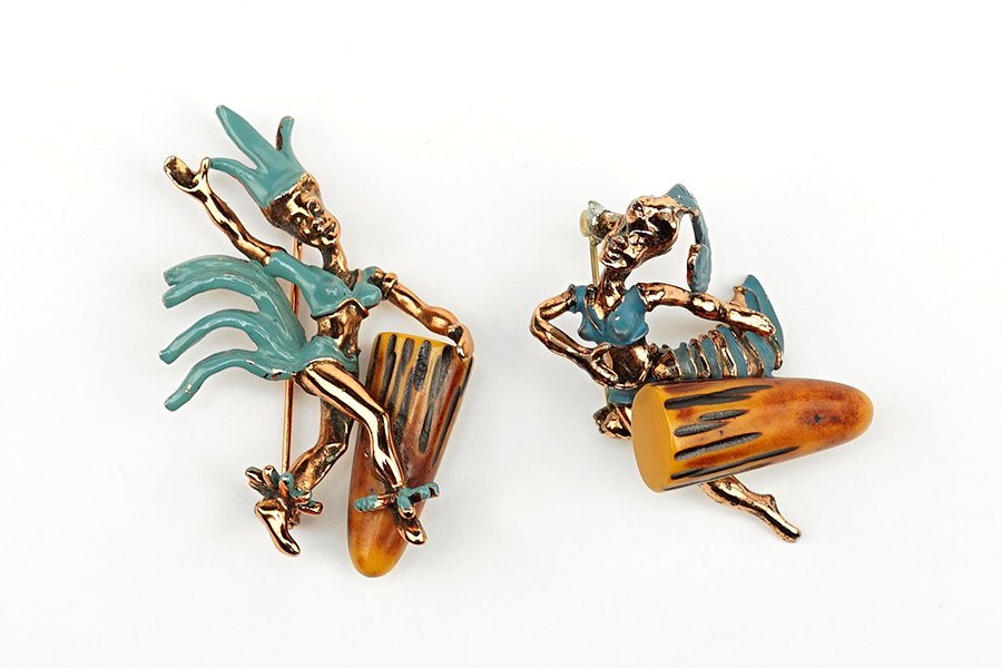 Two Copper and Bakelite Pins. (1 of 1)