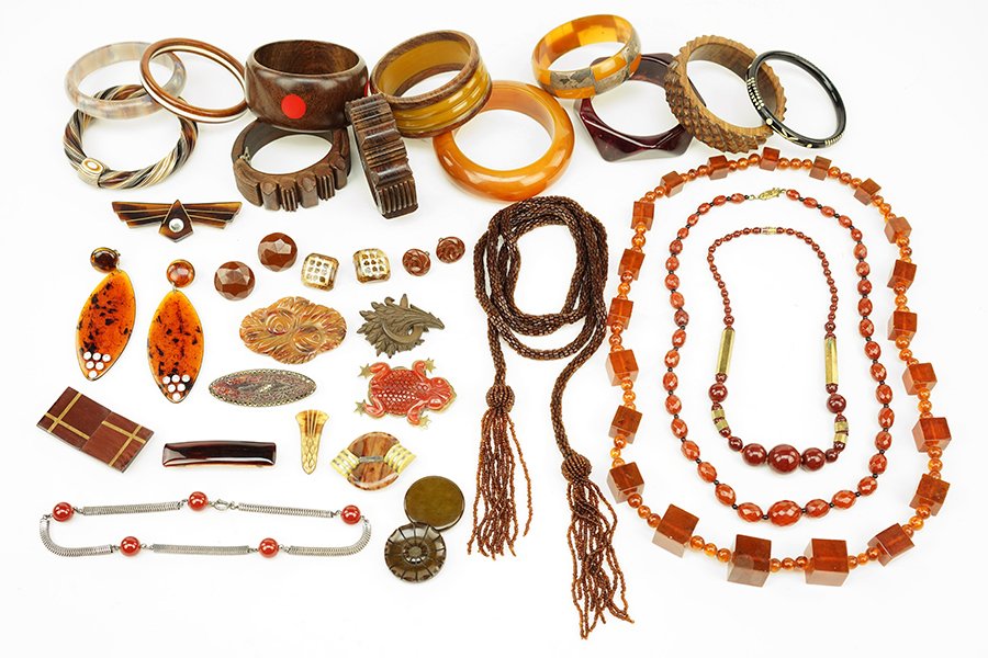 A Collection Of Carved Wood Bangle Bracelets. (1 of 1)