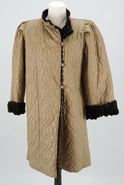 A 3/4 Length Quilted Trench Jacket. (1 of 1)
