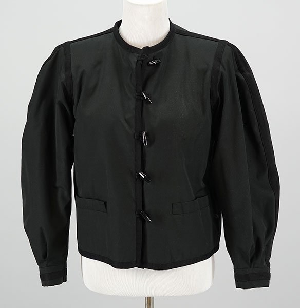 A Black Canvas Jacket. (1 of 1)