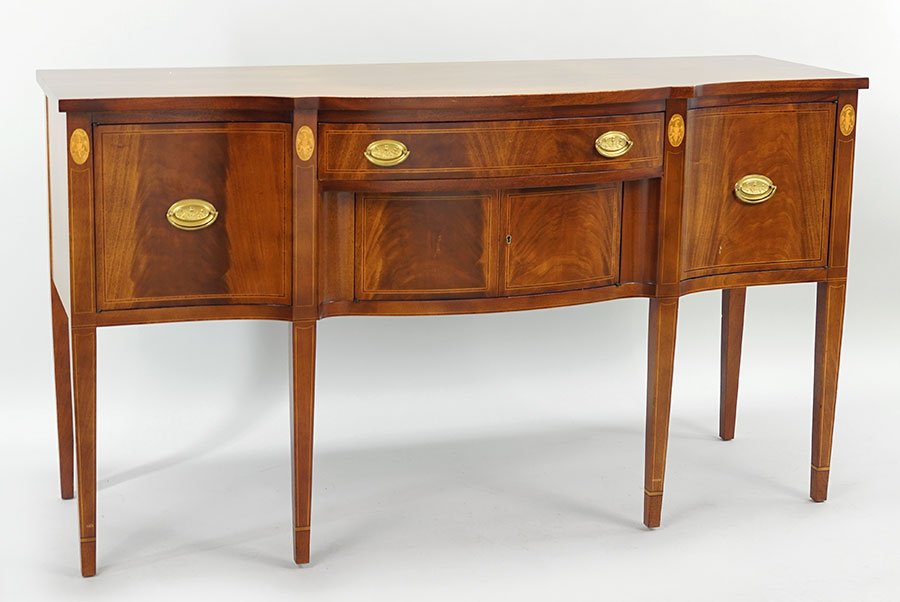 A Federal Style Mahogany Sideboard. (1 of 1)