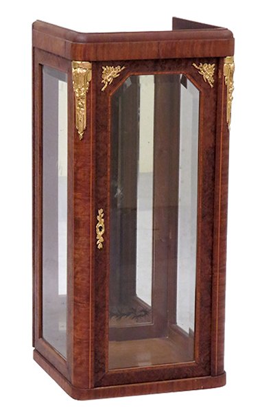 A Mahogany Cabinet. (1 of 1)