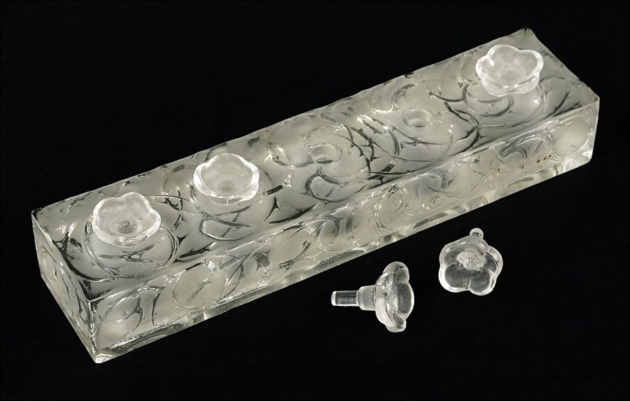 A Lalique Glass Perfume Tester. (1 of 1)