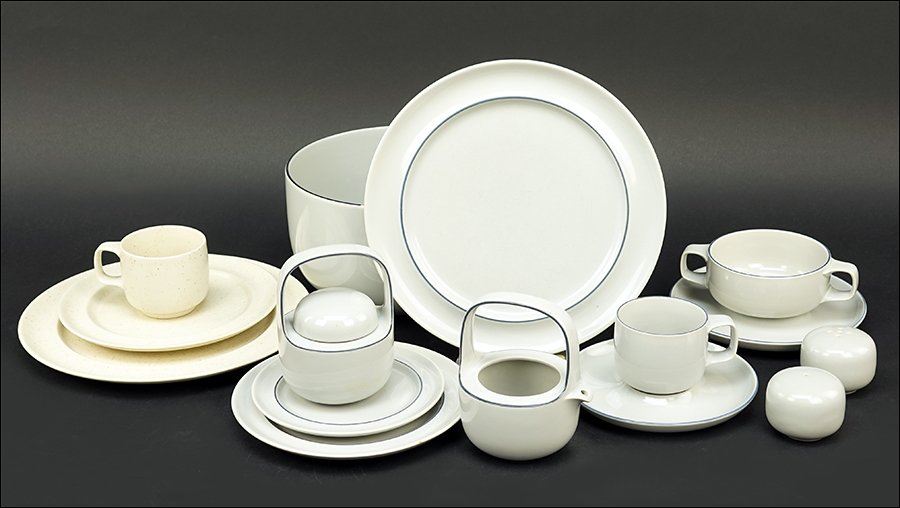A Rosenthal Studio Line Dinner Service. (1 of 1)
