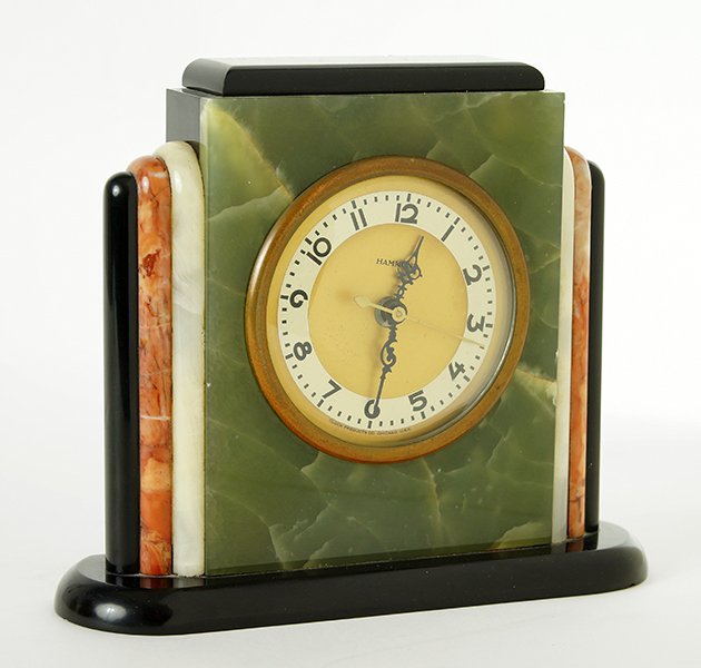 A Hammond Art Deco Electric Clock. (1 of 1)
