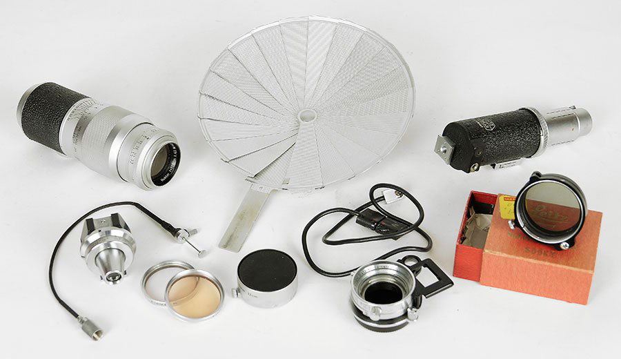 A Leica Ernst Leitz 13.5 cm Lens. (1 of 1)