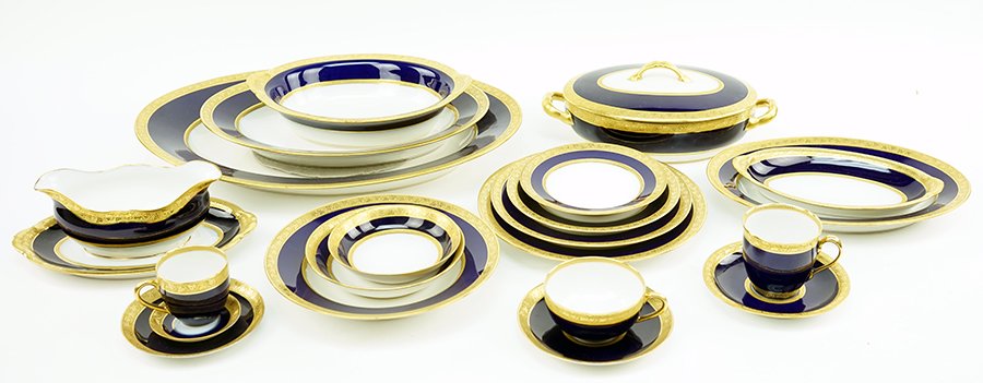 A Limoges Gilt Cobalt Porcelain Dinner Service. (1 of 4)