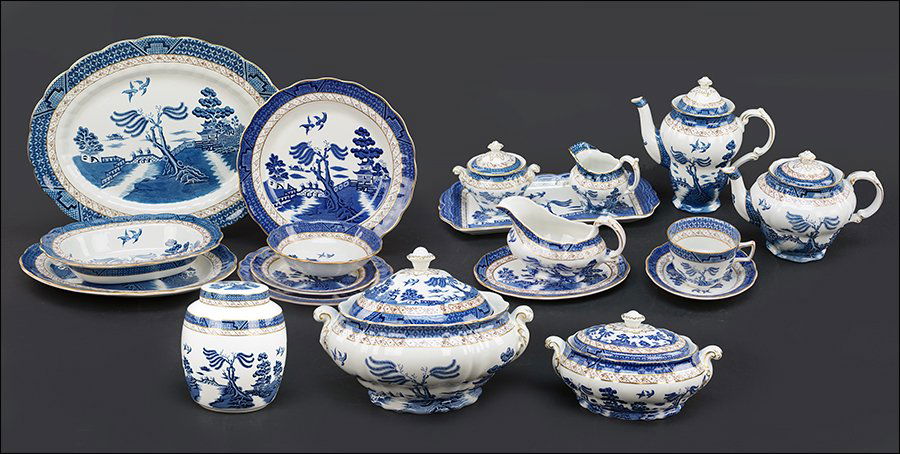 An Assembled Blue Willow Porcelain Table Service. (1 of 4)