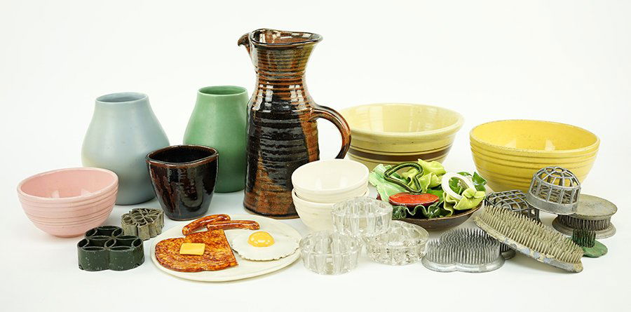 Two Red WIng Ceramic Vases. (1 of 1)