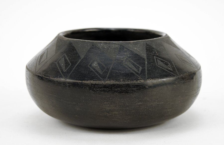 A San Ildefonso Style Pottery Bowl. (1 of 1)
