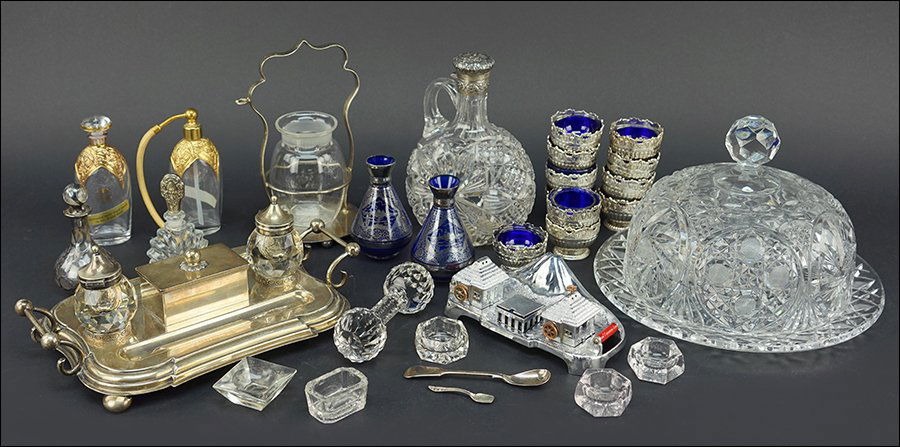 An English Silverplate Ink Stand. (1 of 1)