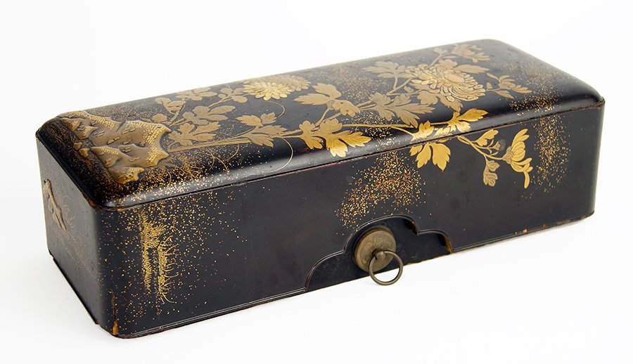A 19th Century Japanese Lacquered Box. (1 of 1)