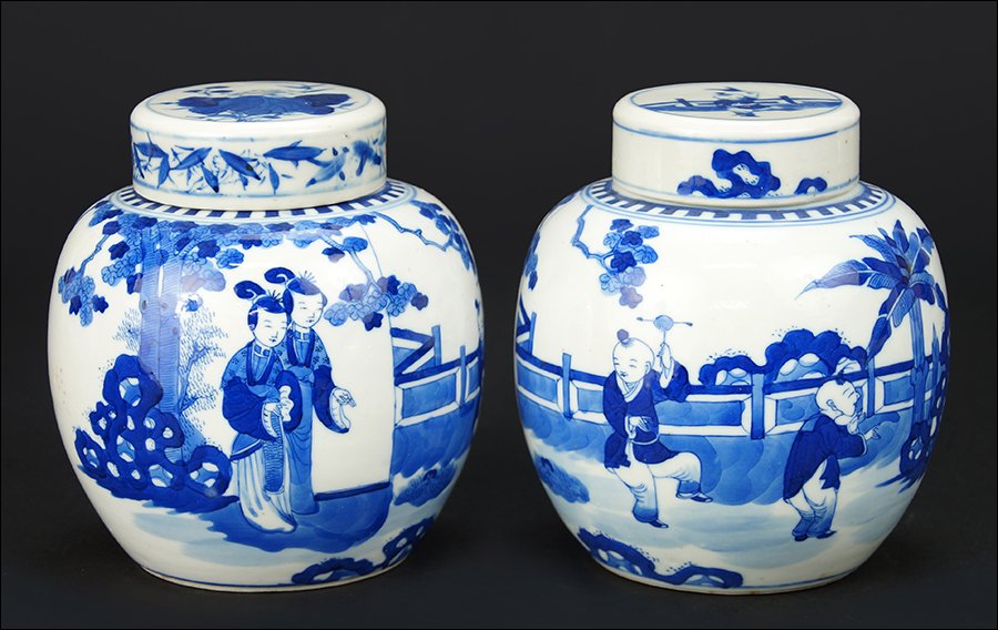 A Pair of Chinese Blue and White Porcelain Ginger Jars. (1 of 6)