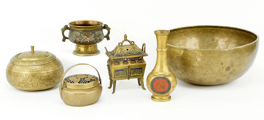 A Collection of Chinese Decorative Items. (1 of 1)