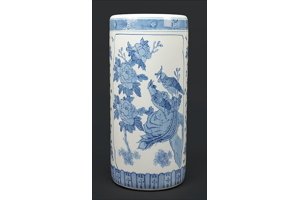 A Chinese Porcelain Umbrella Stand. (1 of 1)