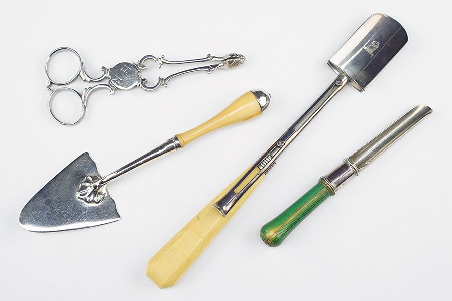 A George III English Silver Apple Corer. (1 of 1)