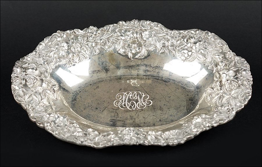 An American Sterling Silver Bread Dish. (1 of 1)