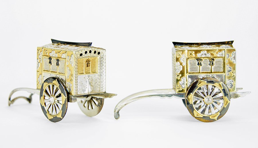 A Pair of Japanese .950 Silver Salt and Pepper Shakers. (1 of 1)