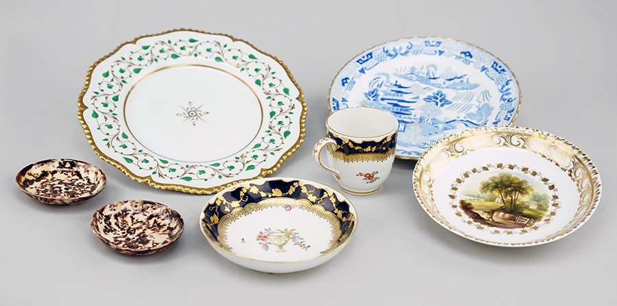 A Pair of English Spongeware Dishes. (1 of 3)