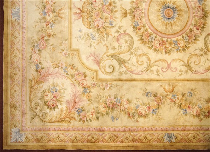 An Aubusson Savonnerie Carpet. (1 of 8)