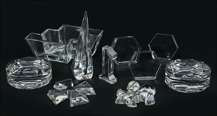 A Collection of Eight Baccarat Crystal Paperweights.: A Collection of Eight Baccarat Crystal Paperweights. Together with a Daum France crystal paperweight and an unmarked lightning bolt form bowl Bowl: 3" x 9" x 5.5"