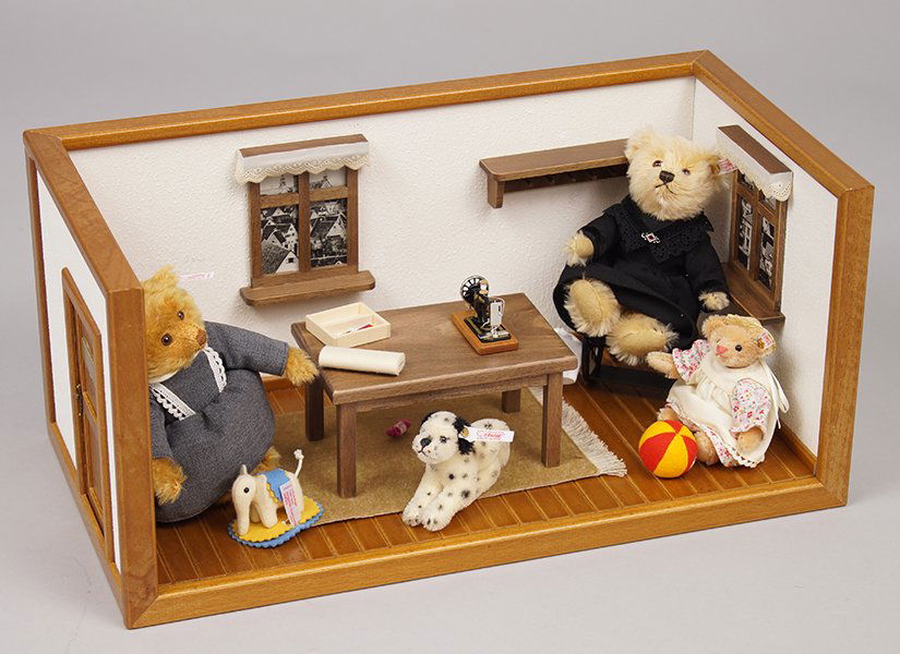 Margarete Steiff Workshop Bears. (1 of 1)