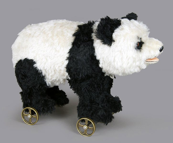 Steiff Panda Bear on Wheels. (1 of 1)