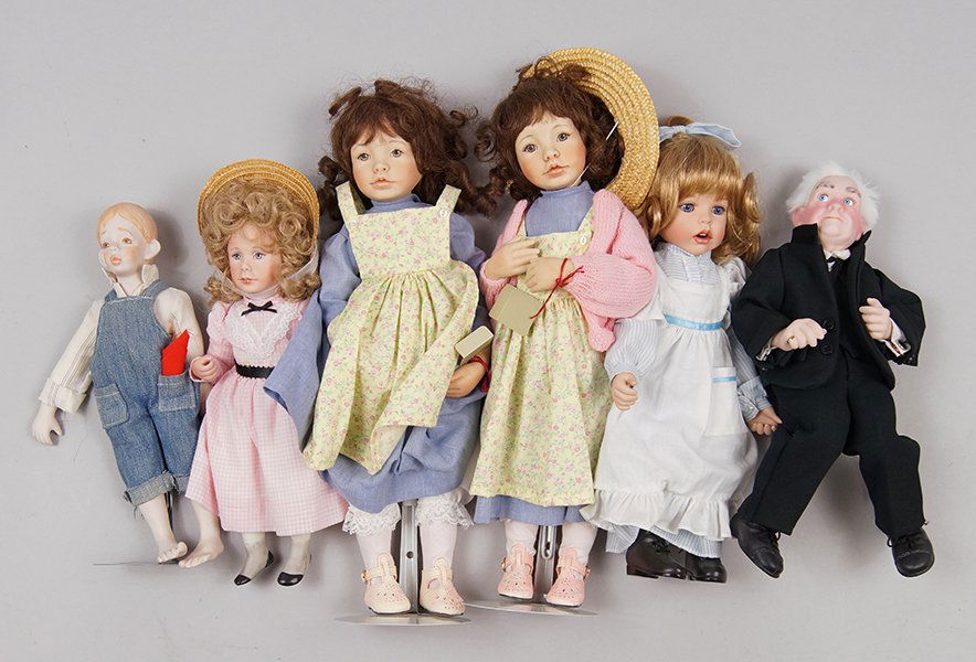 Group of Mary Ann Olderburg Dolls. (1 of 1)