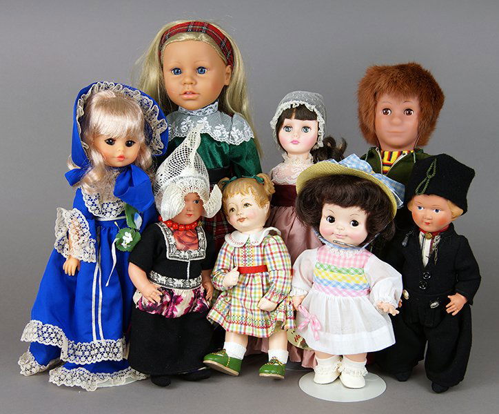 Group of Contemporary Dolls. (1 of 3)