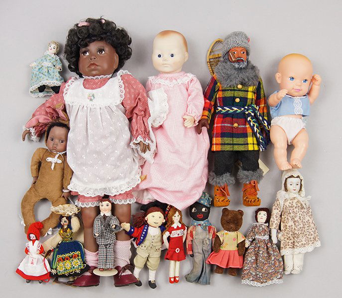 Group of Small Dolls and Miniatures. (1 of 1)